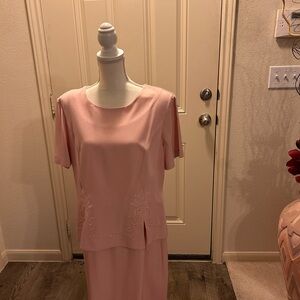 Elegant Pink Maxi Dress